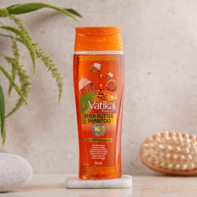 Vatika Shea Butter Shampoo (Curl Moisture Extreme) 425ml