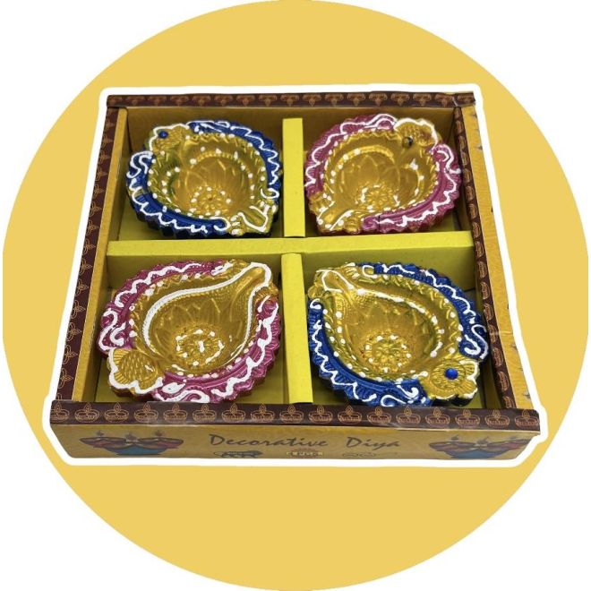 4 pcs. Clay Diya-Set