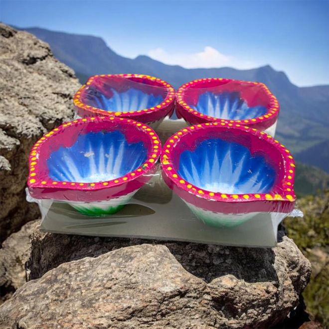 4 Stk. Fancy Diya-Set aus Lehm/Ton