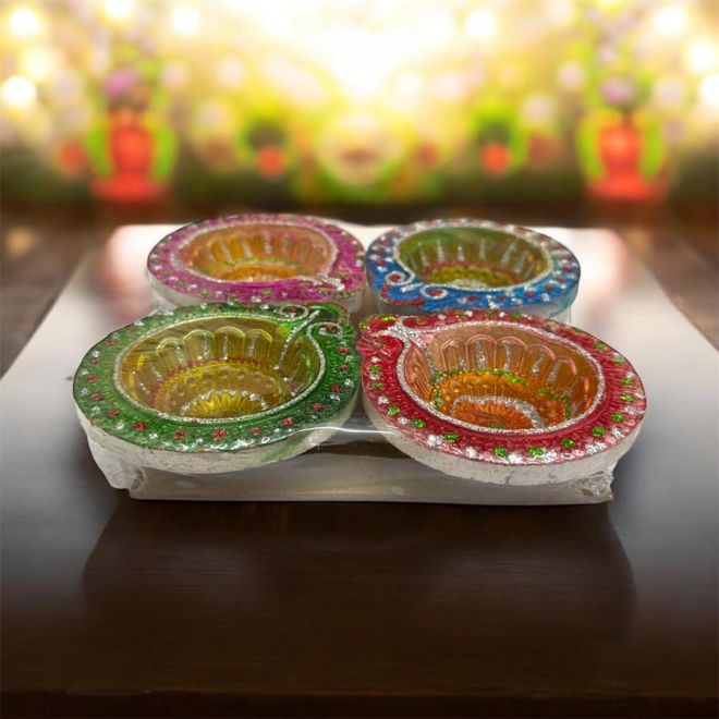 4 Stk. Fancy Diya-Set aus Lehm/Ton