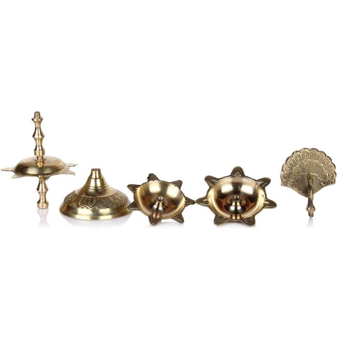 Morpankh PanchMahal Brass Diya Oil Lamp, graviert & verstellbar (3 Etagen Öllampe aus Messing)