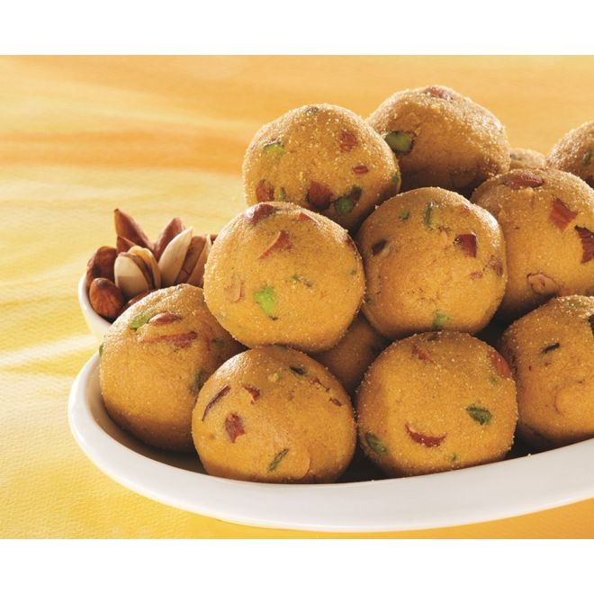 Haldiram Besan Ladoos in Pure Desi Ghee (original & fresh sweet) 400g