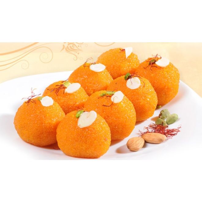 Bundle - 500g Dairy Valley Motichoor Laddu + Gratis Rakhi