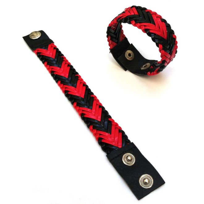 Armband aus Kunststoff - Größenverstellbar