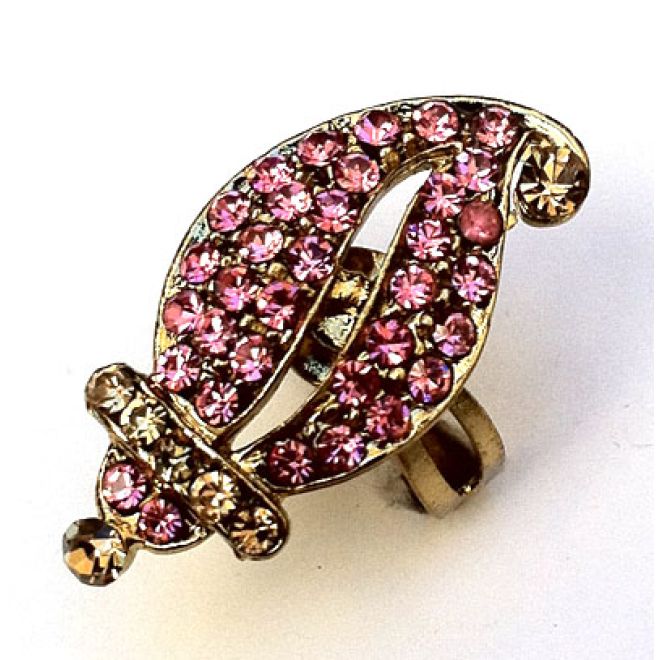 Hochwertiger Vergoldeter Ring mit Glänzenden Strasssteinen / Größenverstellbar