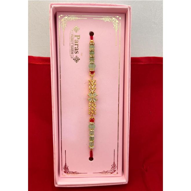 Paras Fancy Rakhi in Box (Armband zum Raksha Bandhan)