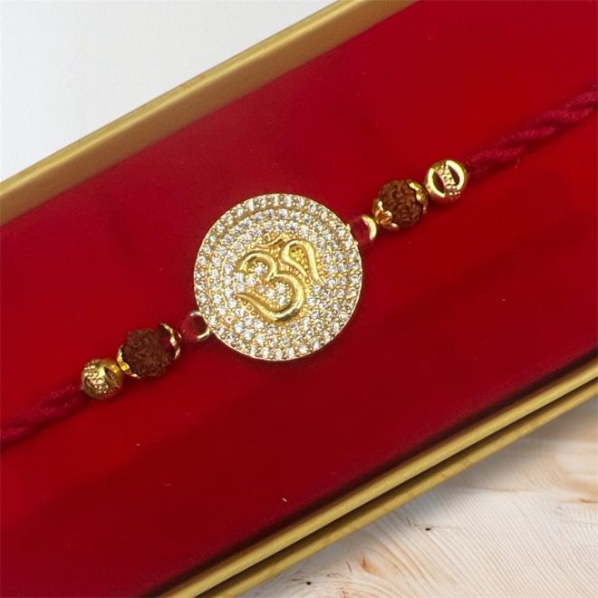 Padmawati Fancy Rakhi in Box (Armband zum Raksha Bandhan)